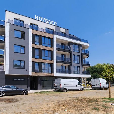 Modern 1-Bedroom Apartment With Free Parking 普罗夫迪夫 外观 照片