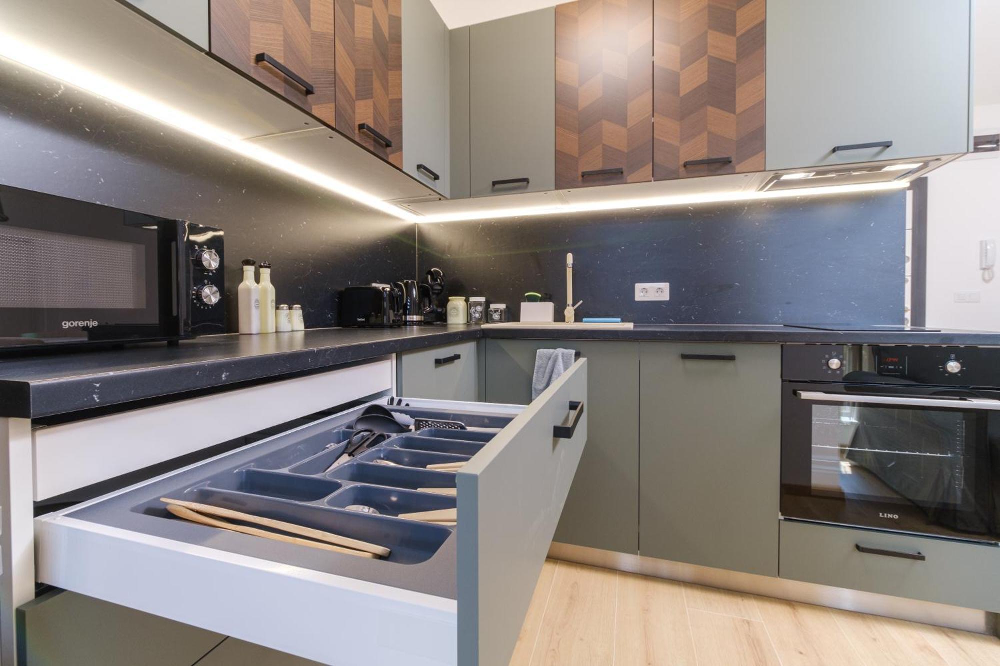 Modern 1-Bedroom Apartment With Free Parking 普罗夫迪夫 外观 照片