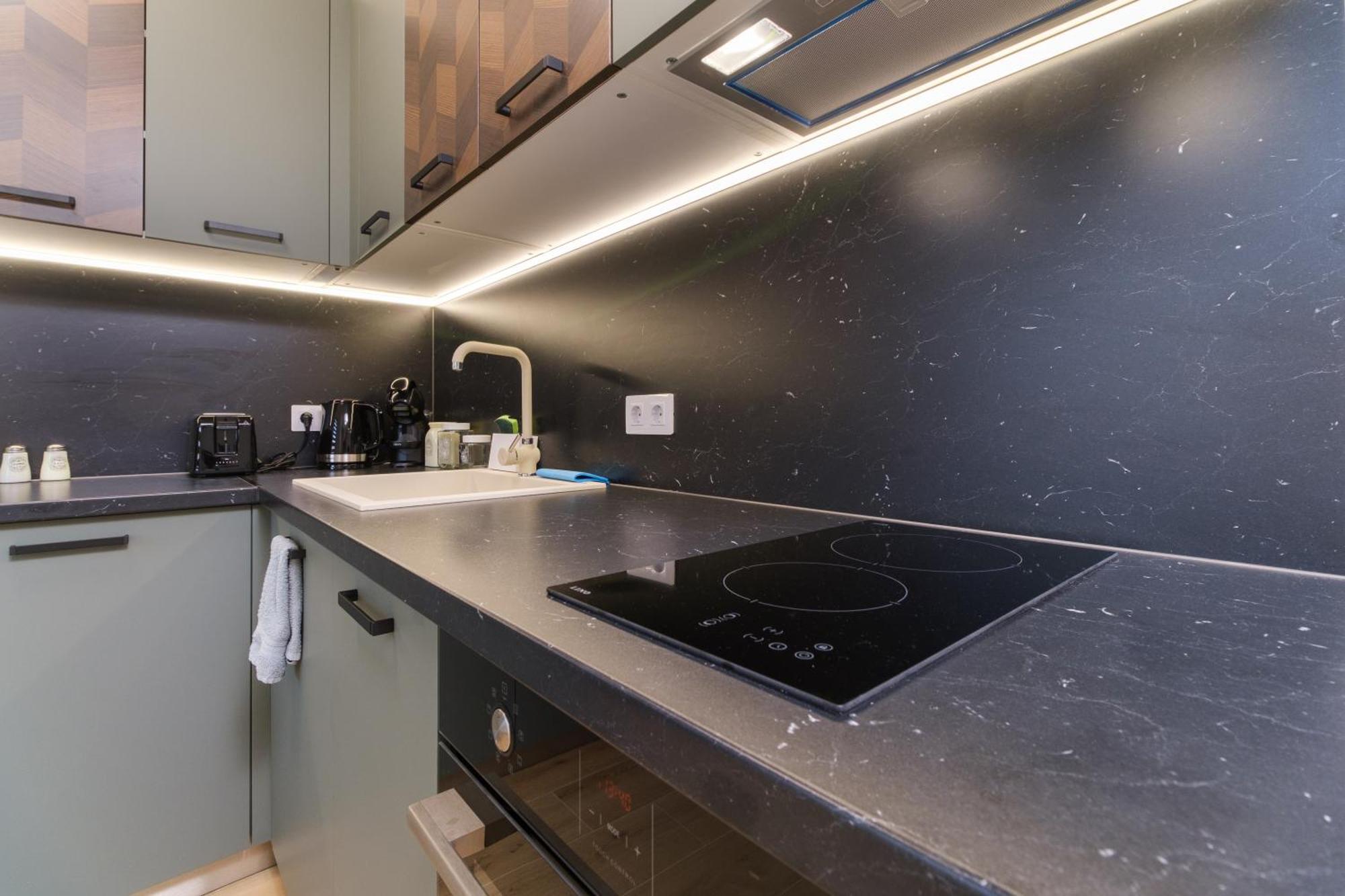 Modern 1-Bedroom Apartment With Free Parking 普罗夫迪夫 外观 照片