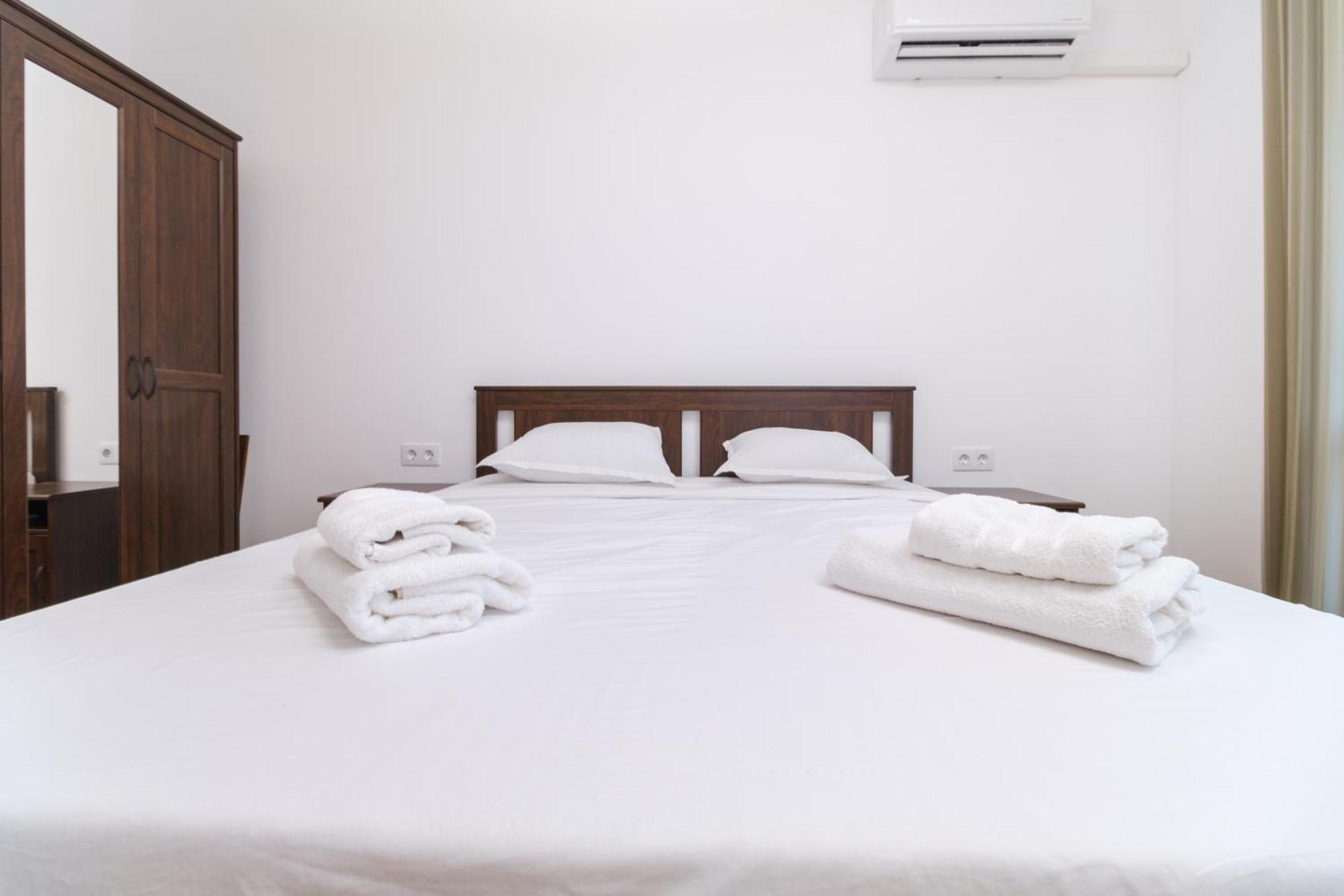 Modern 1-Bedroom Apartment With Free Parking 普罗夫迪夫 外观 照片